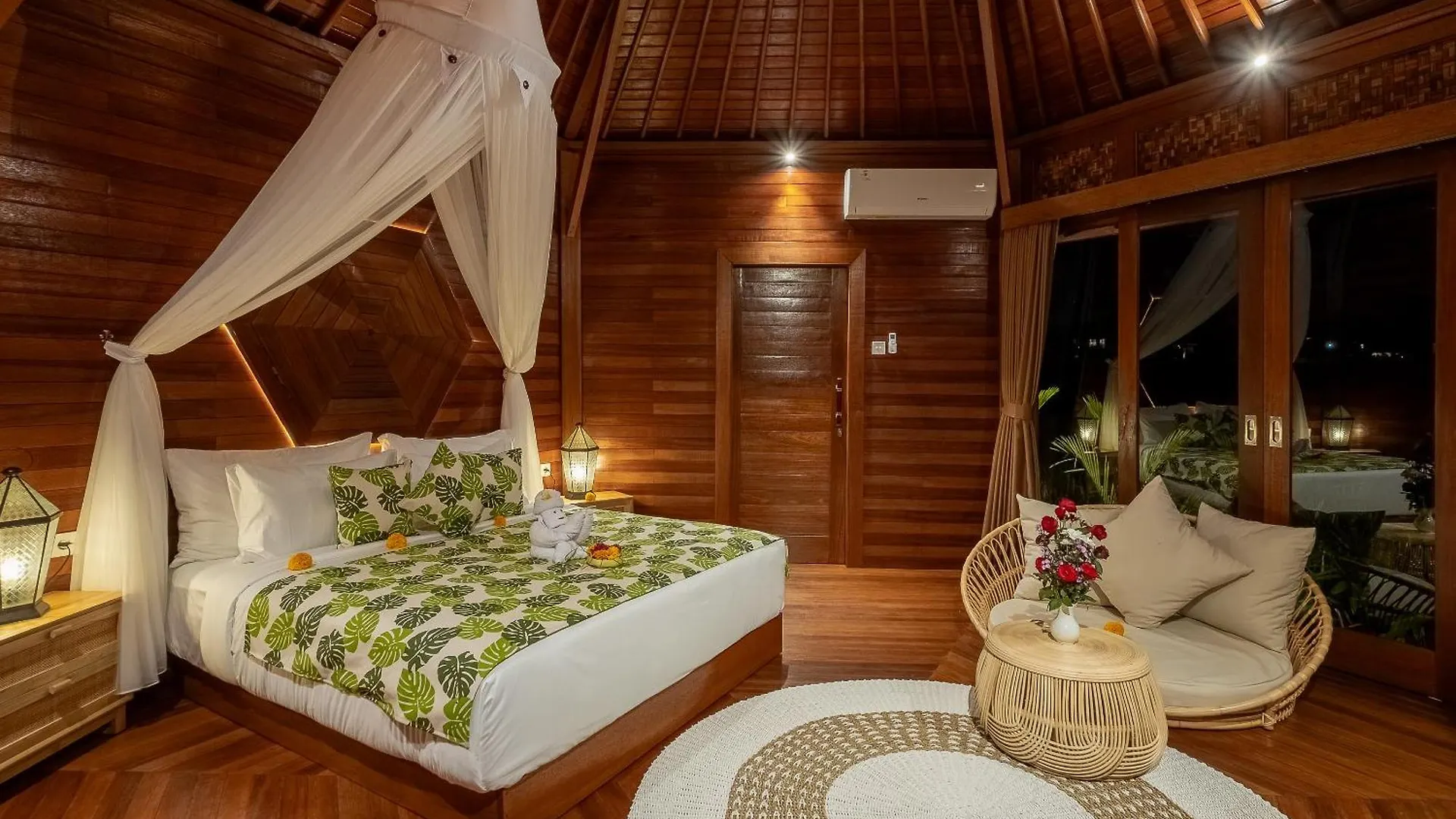 Wooden Stone Eco Villa Ubud