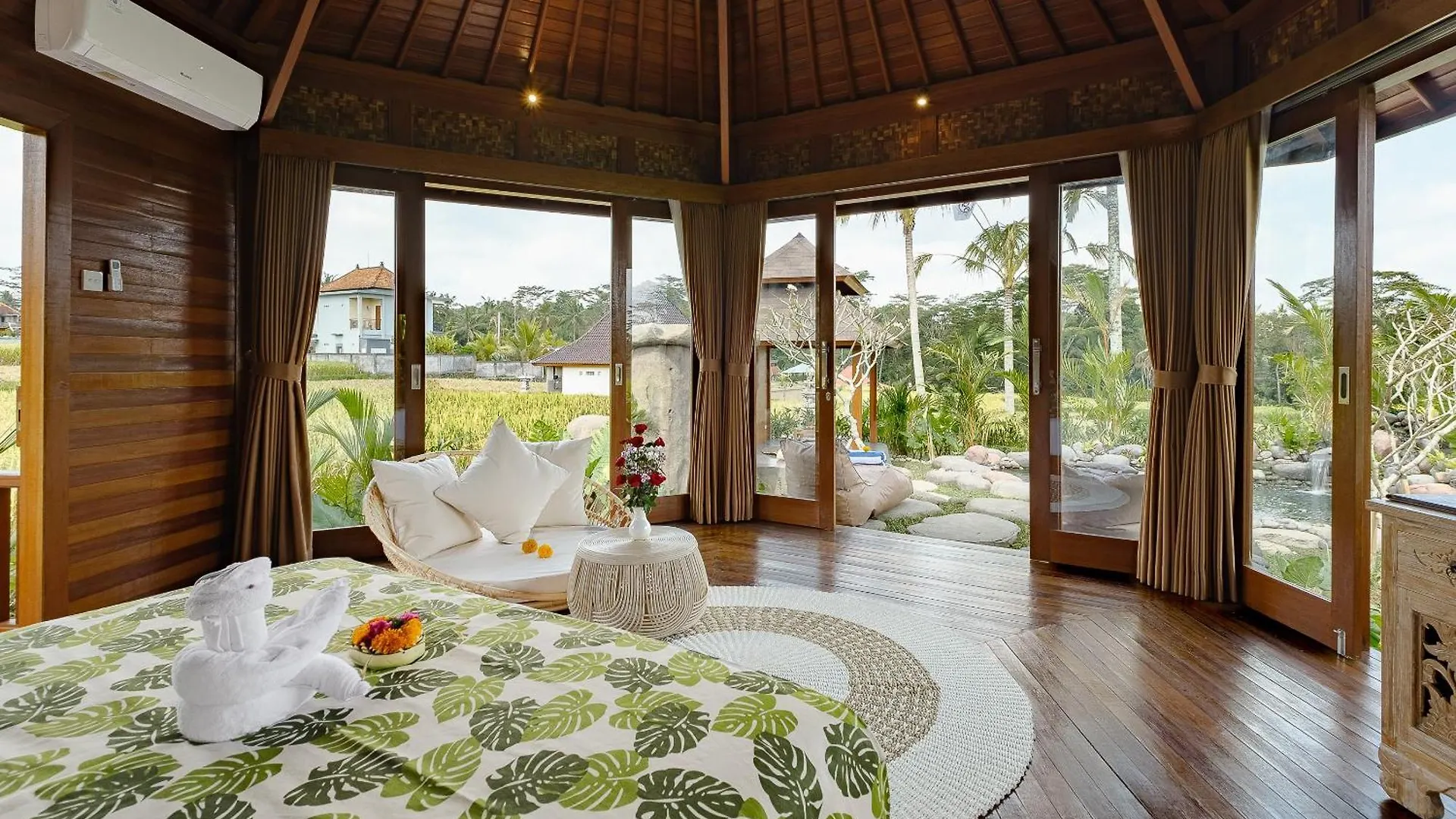 Wooden Stone Eco Villa Ubud