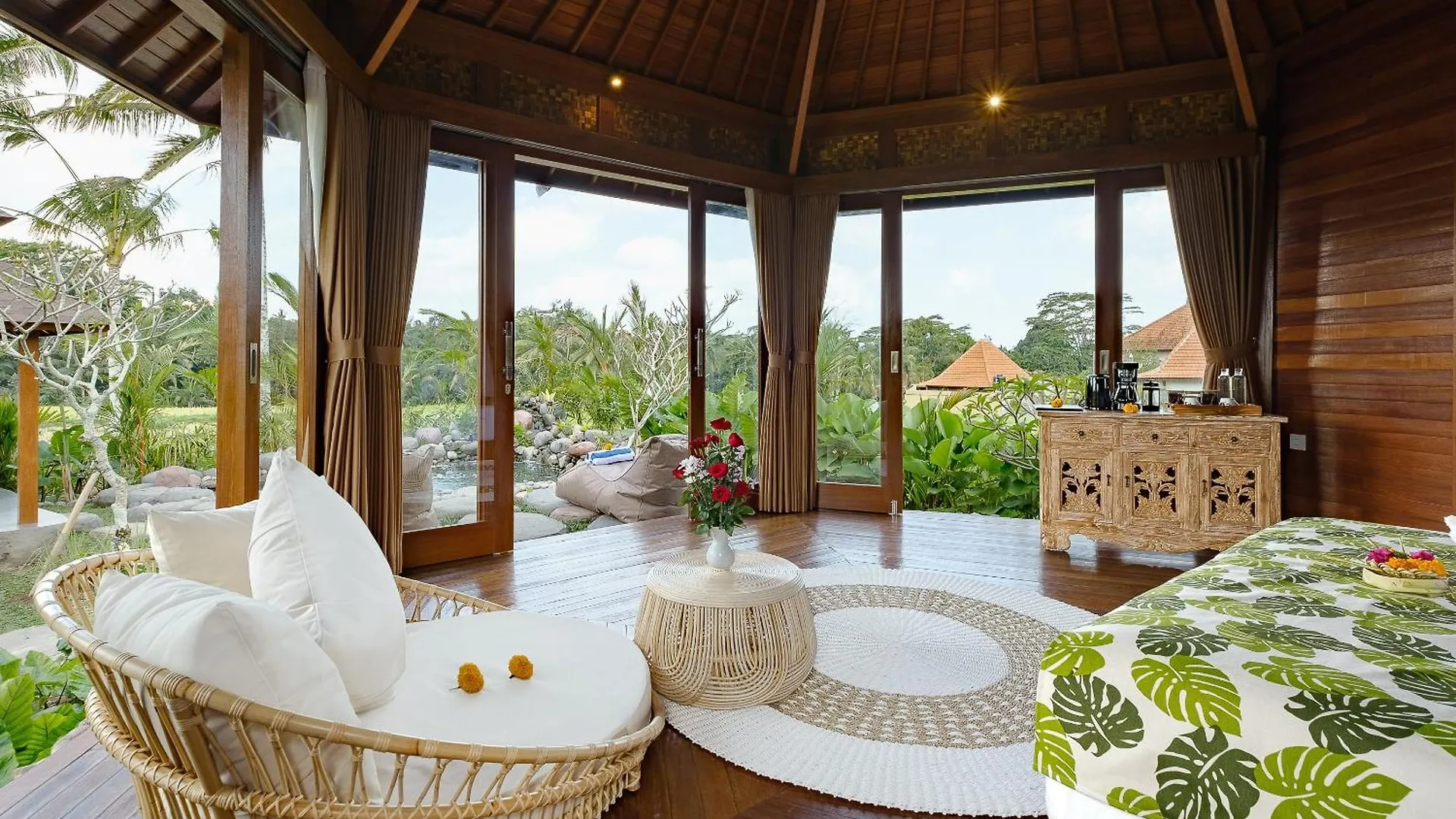 Wooden Stone Eco Villa Ubud