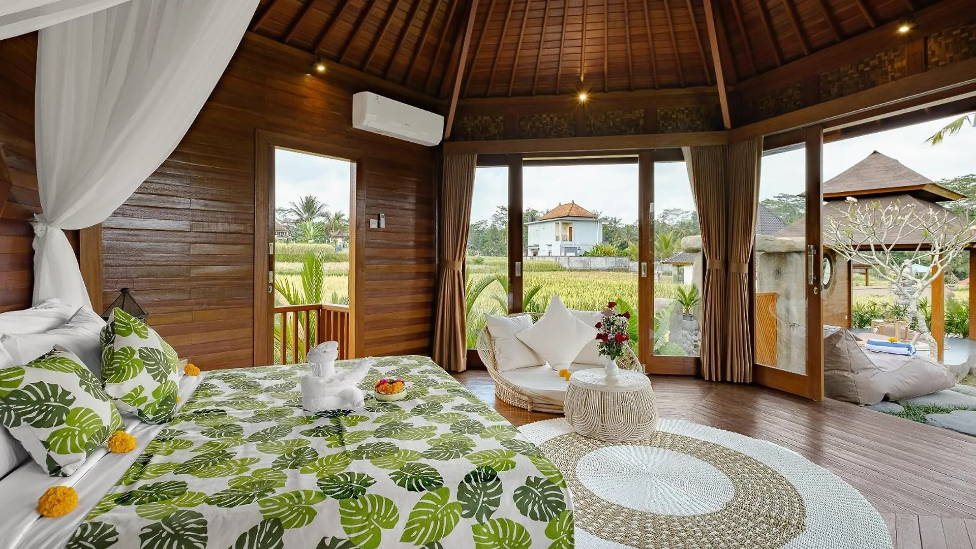 Wooden Stone Eco Villa Ubud