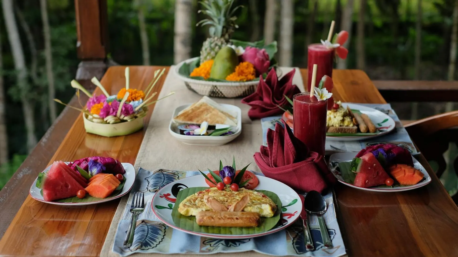 Wooden Stone Eco Villa Ubud