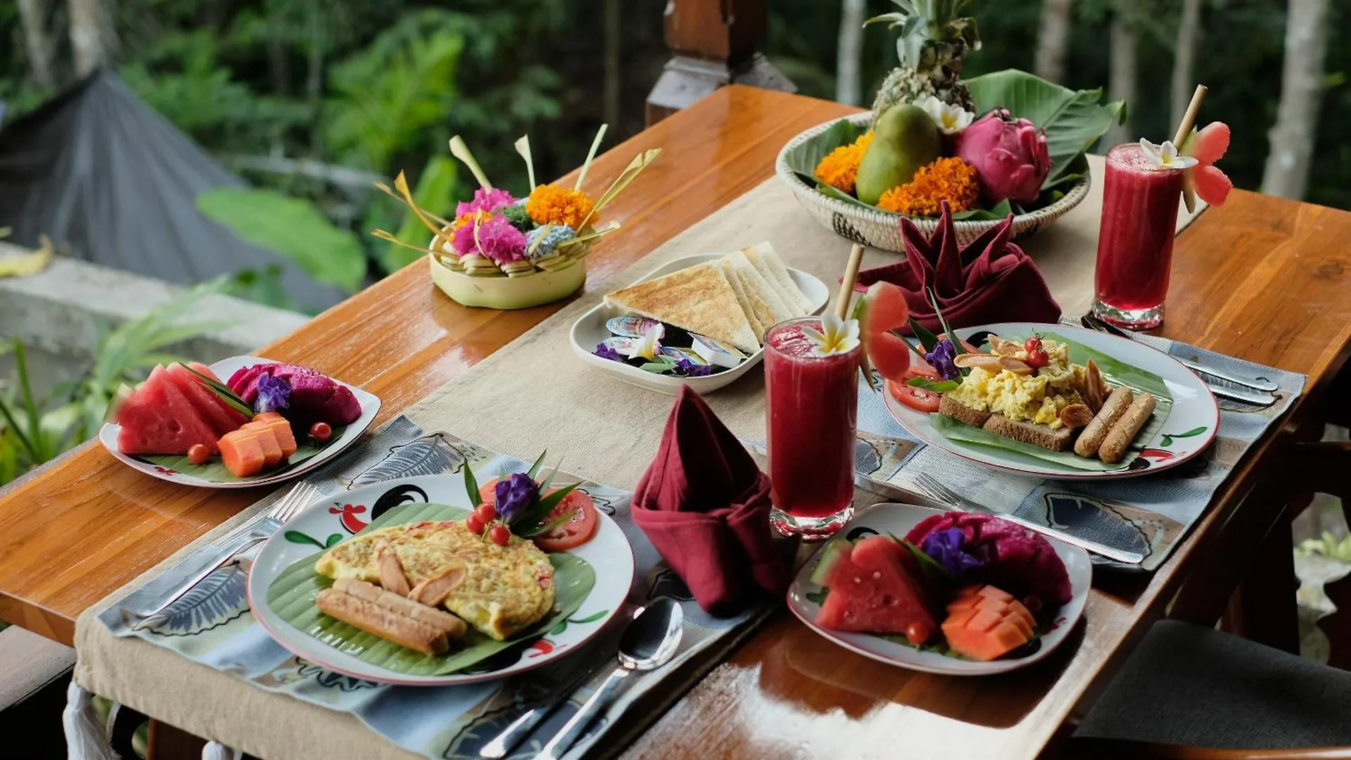 Wooden Stone Eco Villa Ubud