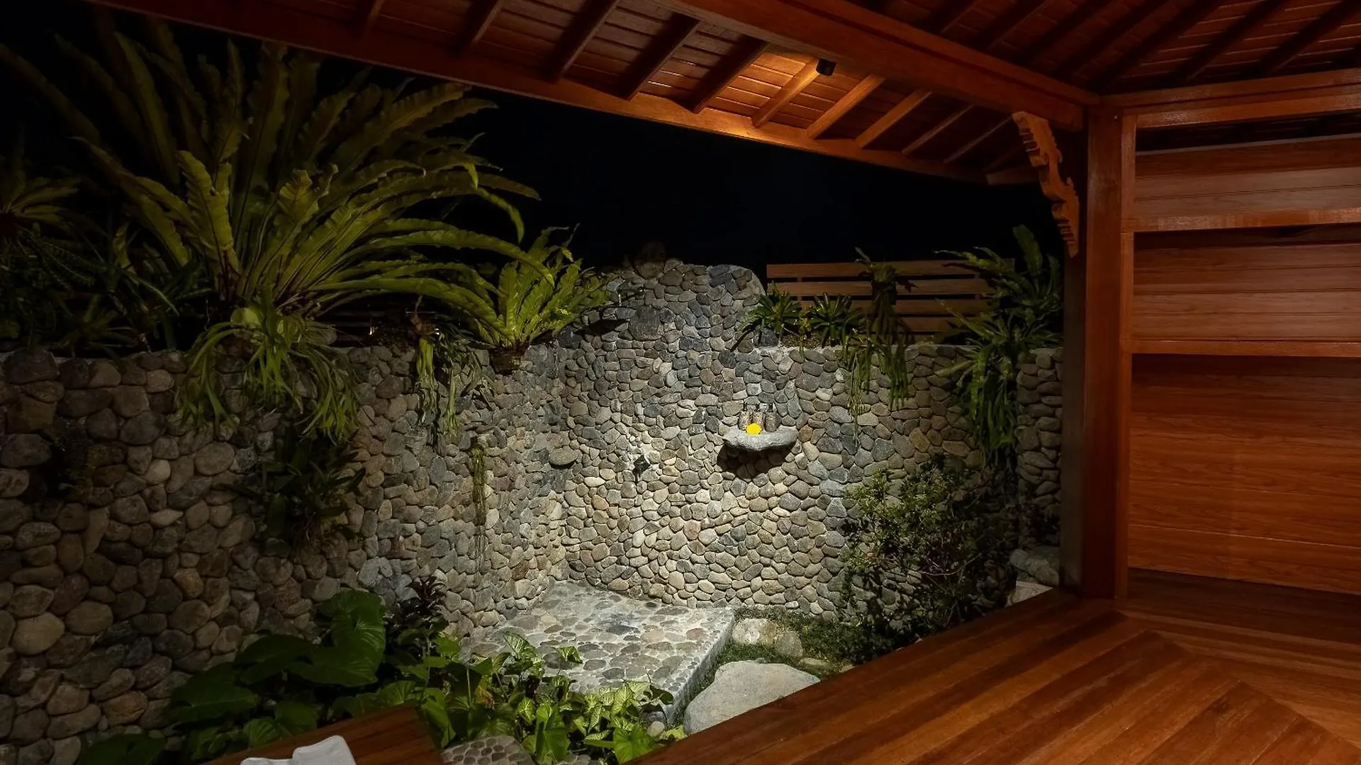 Wooden Stone Eco Villa Ubud